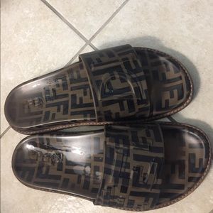 Men Authentic Fendi slides